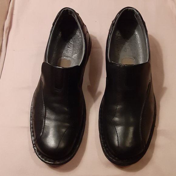 Clarks Cotrell Step Slip-ons - Picture 7 of 12